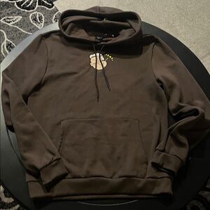 Cozy Brown Hoodie with Graphic Design new without tags 🏷️